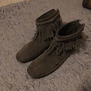 Dark grey Minnetonka fringe boots